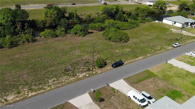 1105 NE 15th TER, Cape Coral, FL 33909