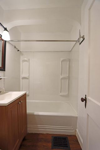 1723 S Champion Avenue, Columbus, OH 43207