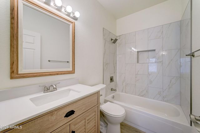 7664 W REDFIELD Road, Peoria, AZ 85381