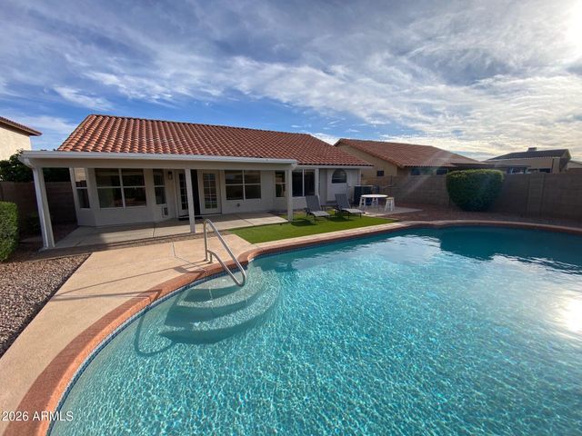 7664 W REDFIELD Road, Peoria, AZ 85381