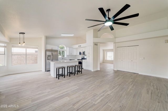 7664 W REDFIELD Road, Peoria, AZ 85381