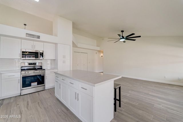 7664 W REDFIELD Road, Peoria, AZ 85381