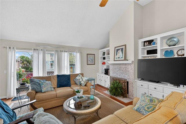 105 Thompson Cove, St Simons Island, GA 31522