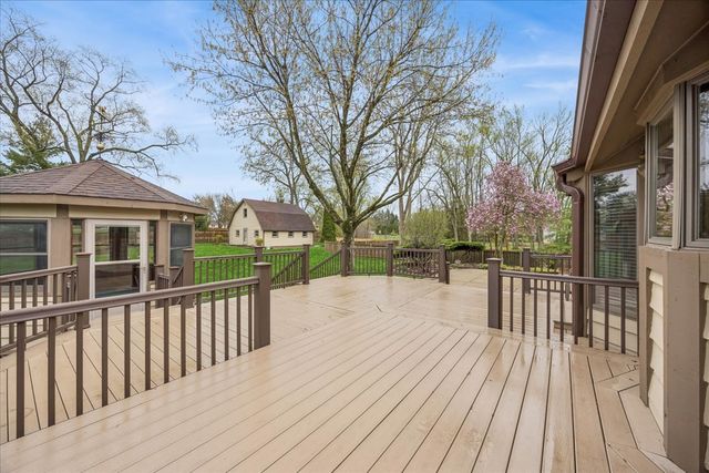 6037 Dunham Road, Downers Grove, IL 60516