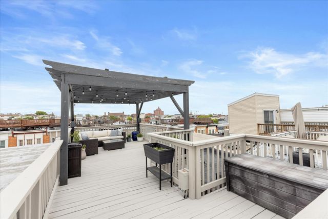 724 S POTOMAC ST, Baltimore, MD 21224