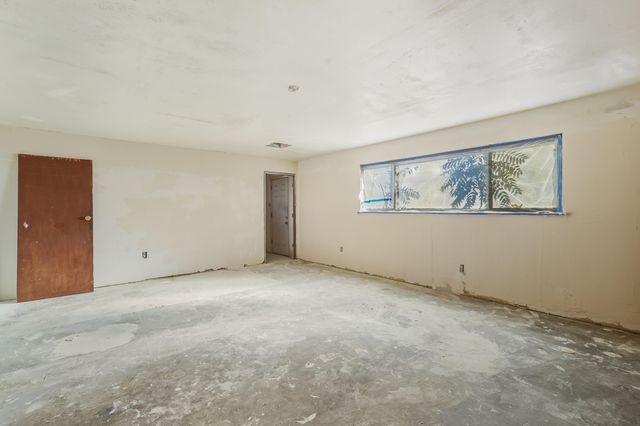 11604 Ralph Avenue NE, Albuquerque, NM 87112