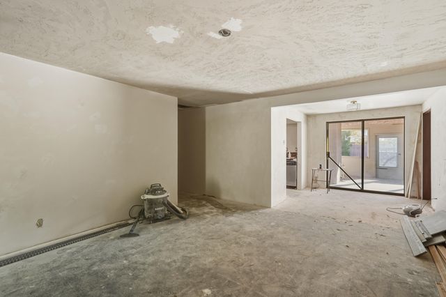 11604 Ralph Avenue NE, Albuquerque, NM 87112