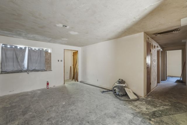 11604 Ralph Avenue NE, Albuquerque, NM 87112