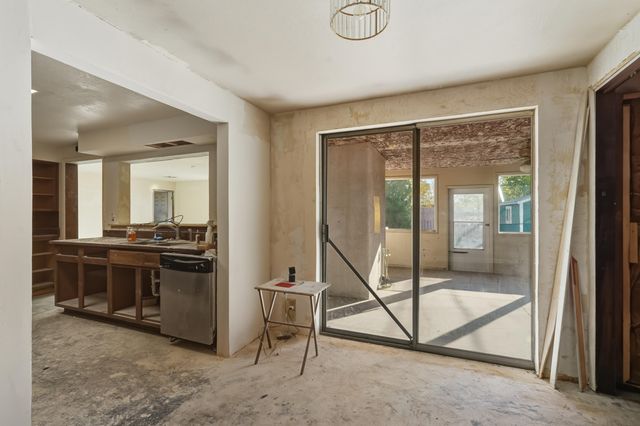 11604 Ralph Avenue NE, Albuquerque, NM 87112