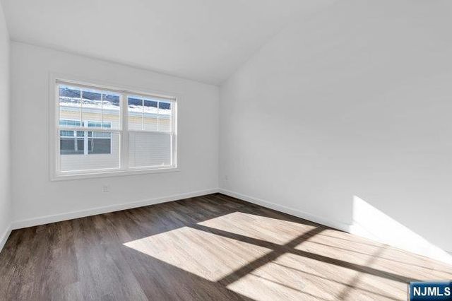 2 Rossi Court 2, South Hackensack, NJ 07606