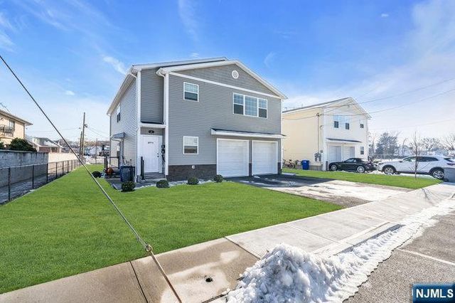 2 Rossi Court 2, South Hackensack, NJ 07606