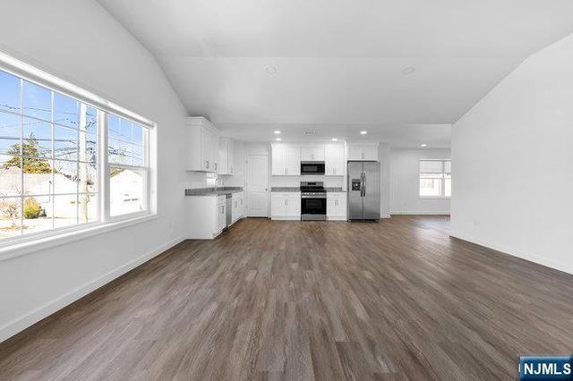 2 Rossi Court 2, South Hackensack, NJ 07606