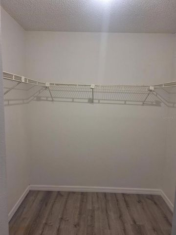 11910 SKYLAKE PLACE E, Temple Terrace, FL 33617