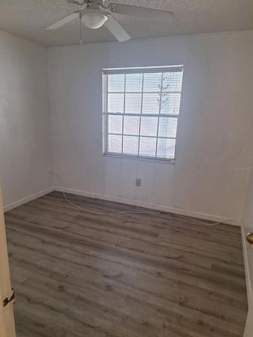 11910 SKYLAKE PLACE E, Temple Terrace, FL 33617