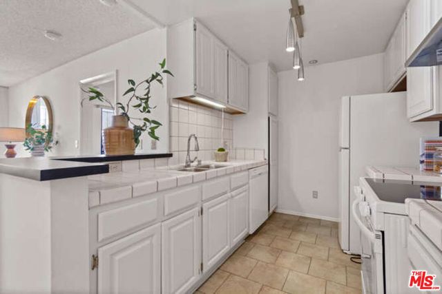 222 S Central Avenue 107, Los Angeles, CA 90012