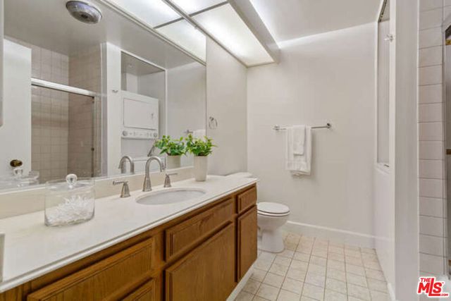 222 S Central Avenue 107, Los Angeles, CA 90012