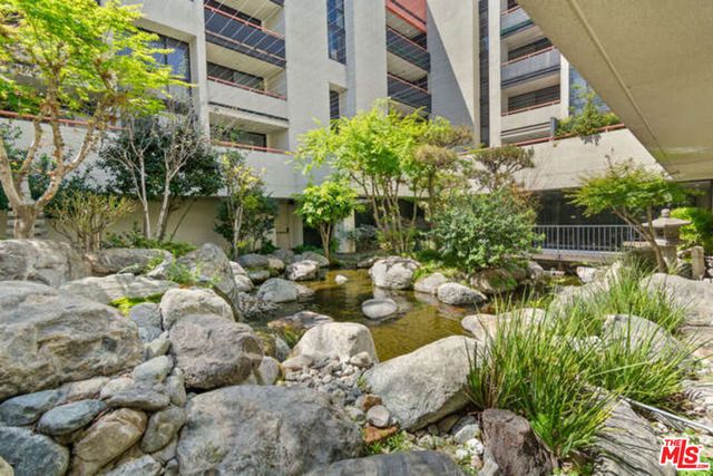 222 S Central Avenue 107, Los Angeles, CA 90012