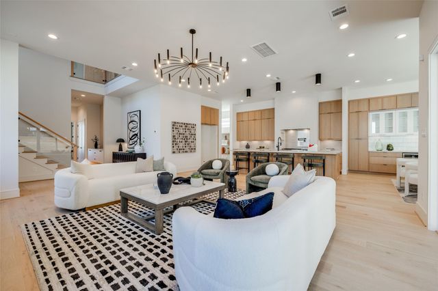 1701 Banks Street, Houston, TX 77098