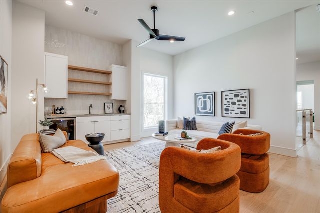1701 Banks Street, Houston, TX 77098