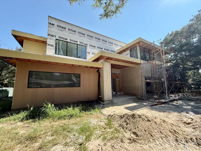 1701 Banks Street, Houston, TX 77098