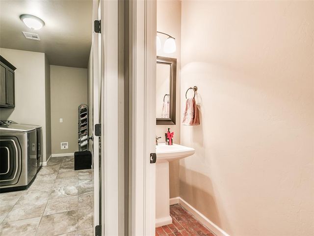 1400 NW 176th Street, Edmond, OK 73012
