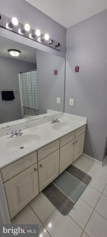 42219 BLACK ROCK TER, Aldie, VA 20105