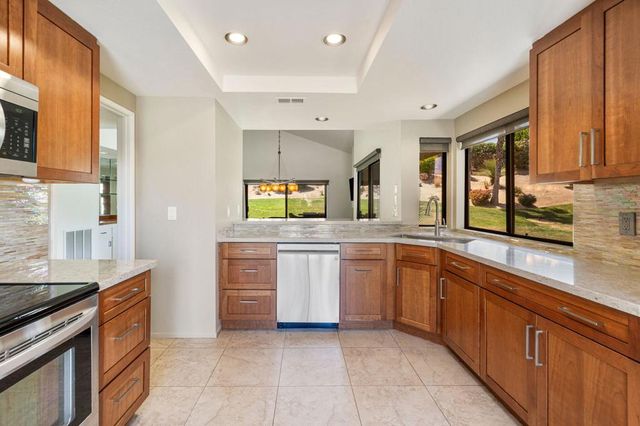49271 Mariposa Drive, Palm Desert, CA 92260