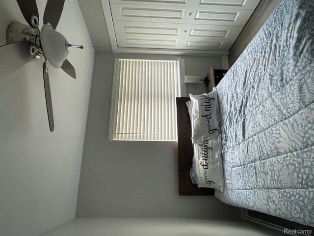 22148 Dante Street 211, Oak Park, MI 48237