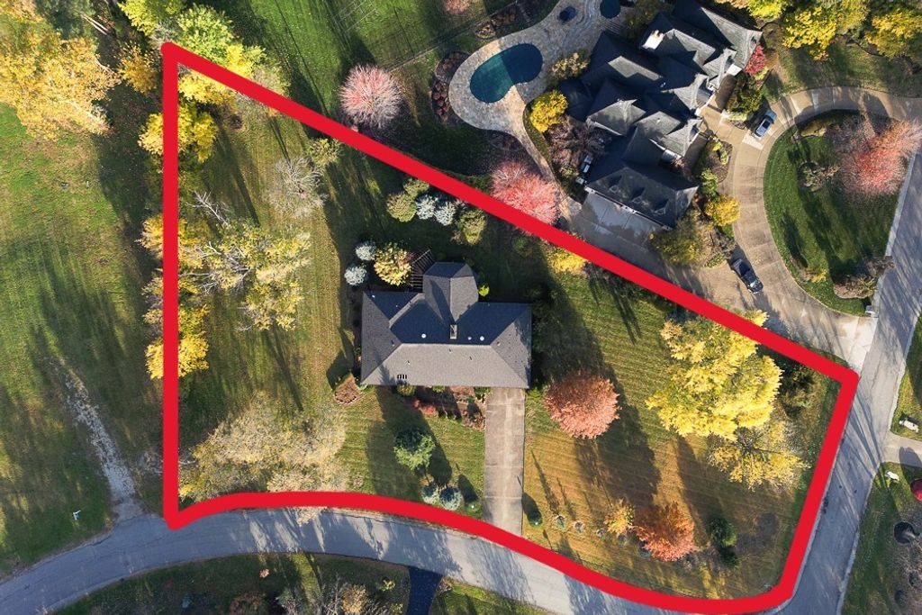 520 Ridgemoor Drive, Willowbrook, IL 60527