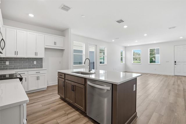 2033 AMELIA BAY PLACE, Valrico, FL 33596