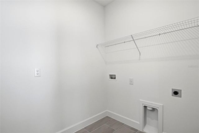 2033 AMELIA BAY PLACE, Valrico, FL 33596