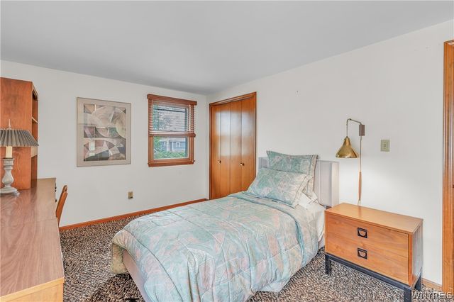 62 Heritage Road West, Amherst, NY 14221