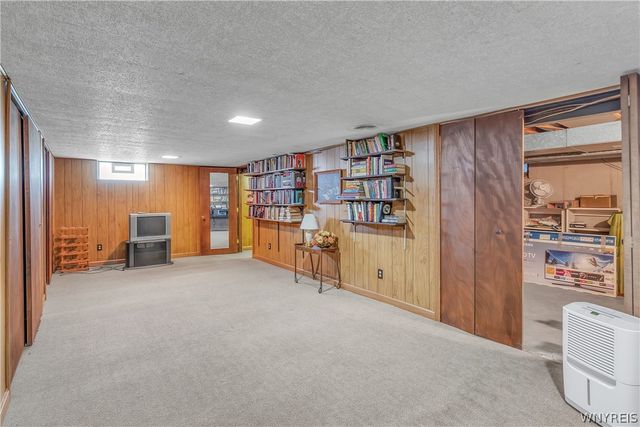 62 Heritage Road West, Amherst, NY 14221