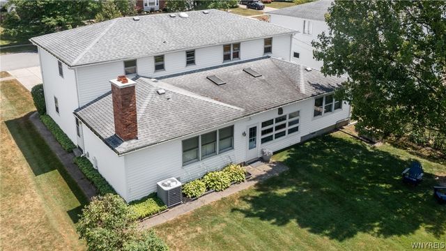 62 Heritage Road West, Amherst, NY 14221