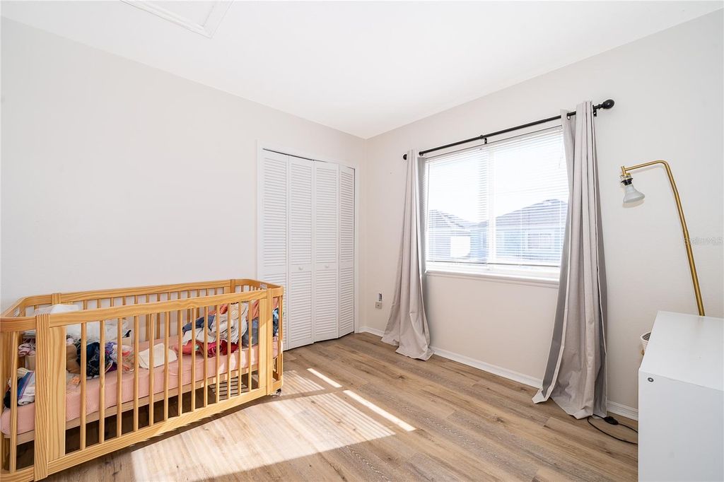 Image 15 of property listing at 1186 SANDESTIN WAY, Orlando, FL 32824