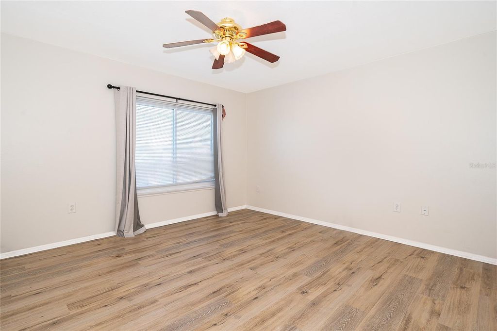 Image 17 of property listing at 1186 SANDESTIN WAY, Orlando, FL 32824