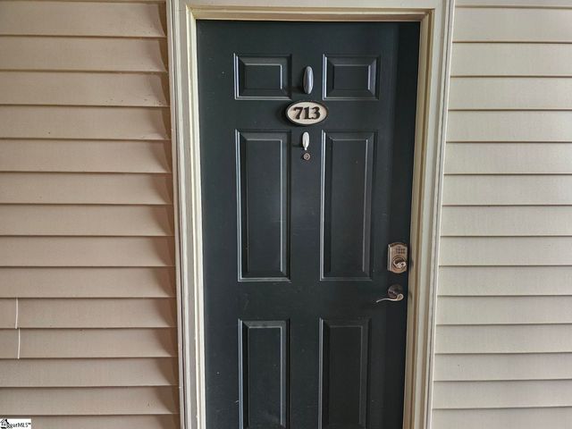 713 Harts Cove Way, Seneca, SC 29678
