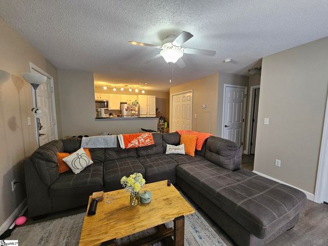 713 Harts Cove Way, Seneca, SC 29678