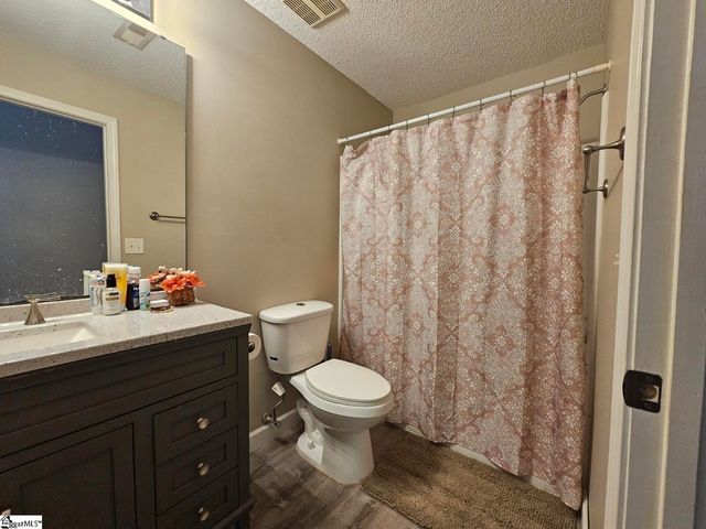713 Harts Cove Way, Seneca, SC 29678