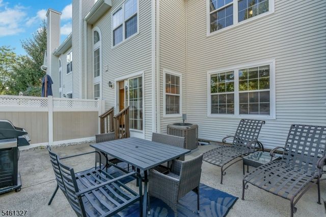 47 Mayflower Dr, Bernards Twp., NJ 07920