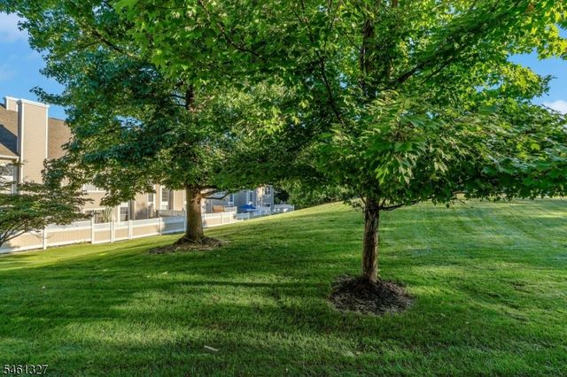 47 Mayflower Dr, Bernards Twp., NJ 07920