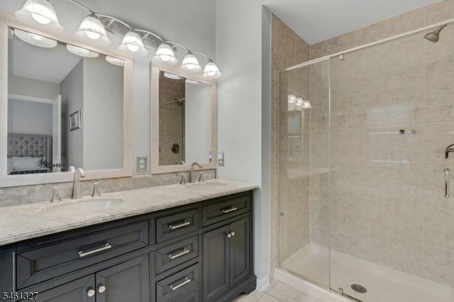 47 Mayflower Dr, Bernards Twp., NJ 07920