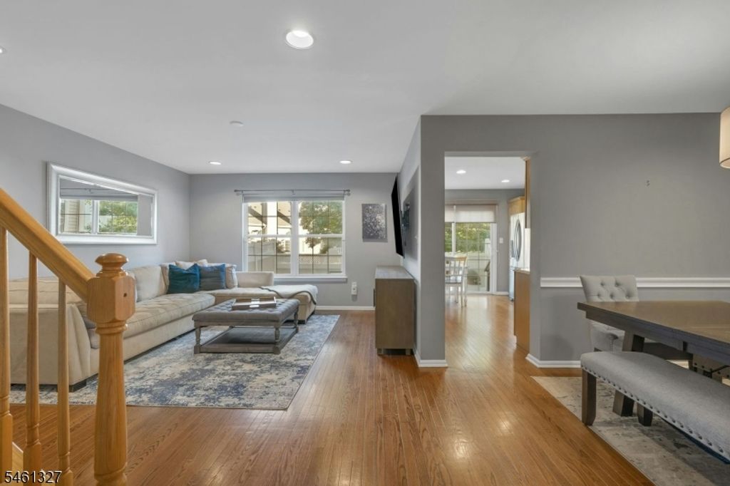 47 Mayflower Dr, Bernards Twp., NJ 07920 — photo 4