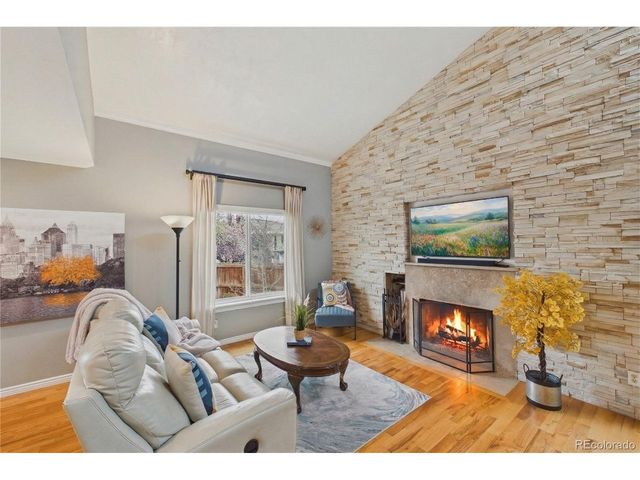 6472 Utica St, Arvada, CO 80003