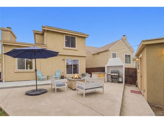 6472 Utica St, Arvada, CO 80003