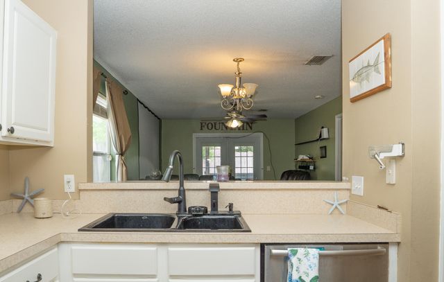 1990 Pentagon Street, Gulf Breeze, FL 32563