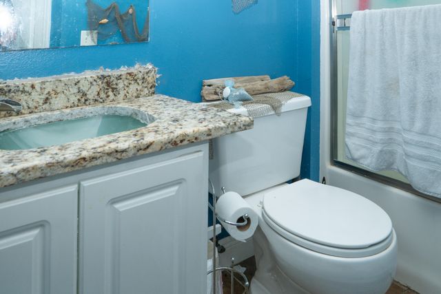 1990 Pentagon Street, Gulf Breeze, FL 32563