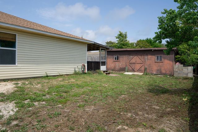 1990 Pentagon Street, Gulf Breeze, FL 32563