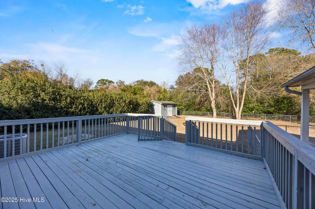 317 Pemberton Drive, Wilmington, NC 28412