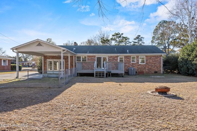 317 Pemberton Drive, Wilmington, NC 28412